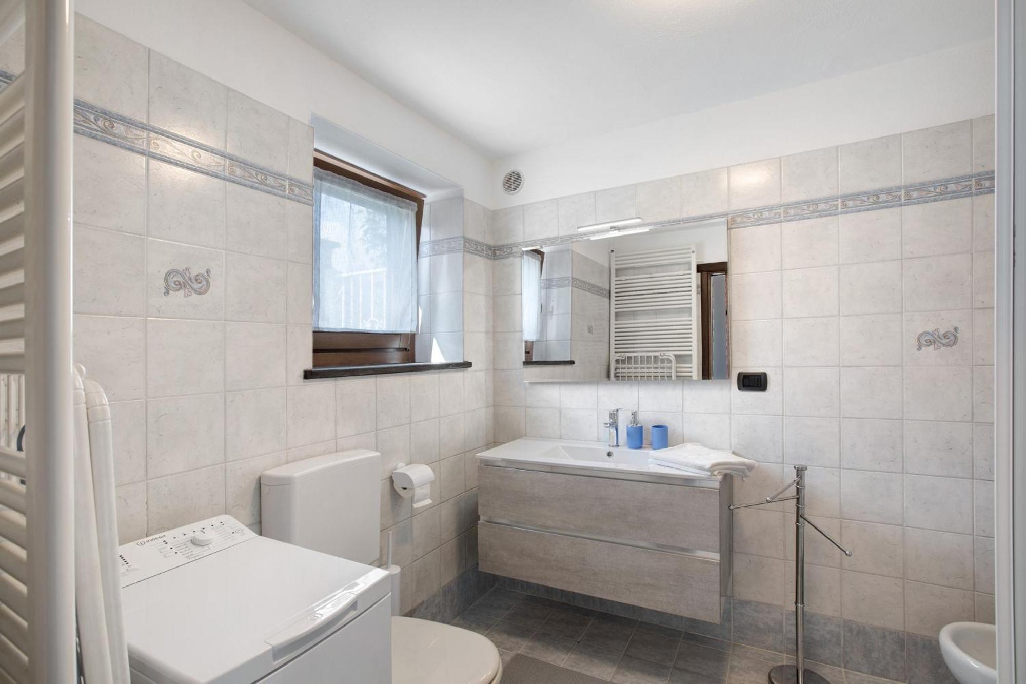 Casa Sabrina - Appartamento Blu Aosta Kültér fotó