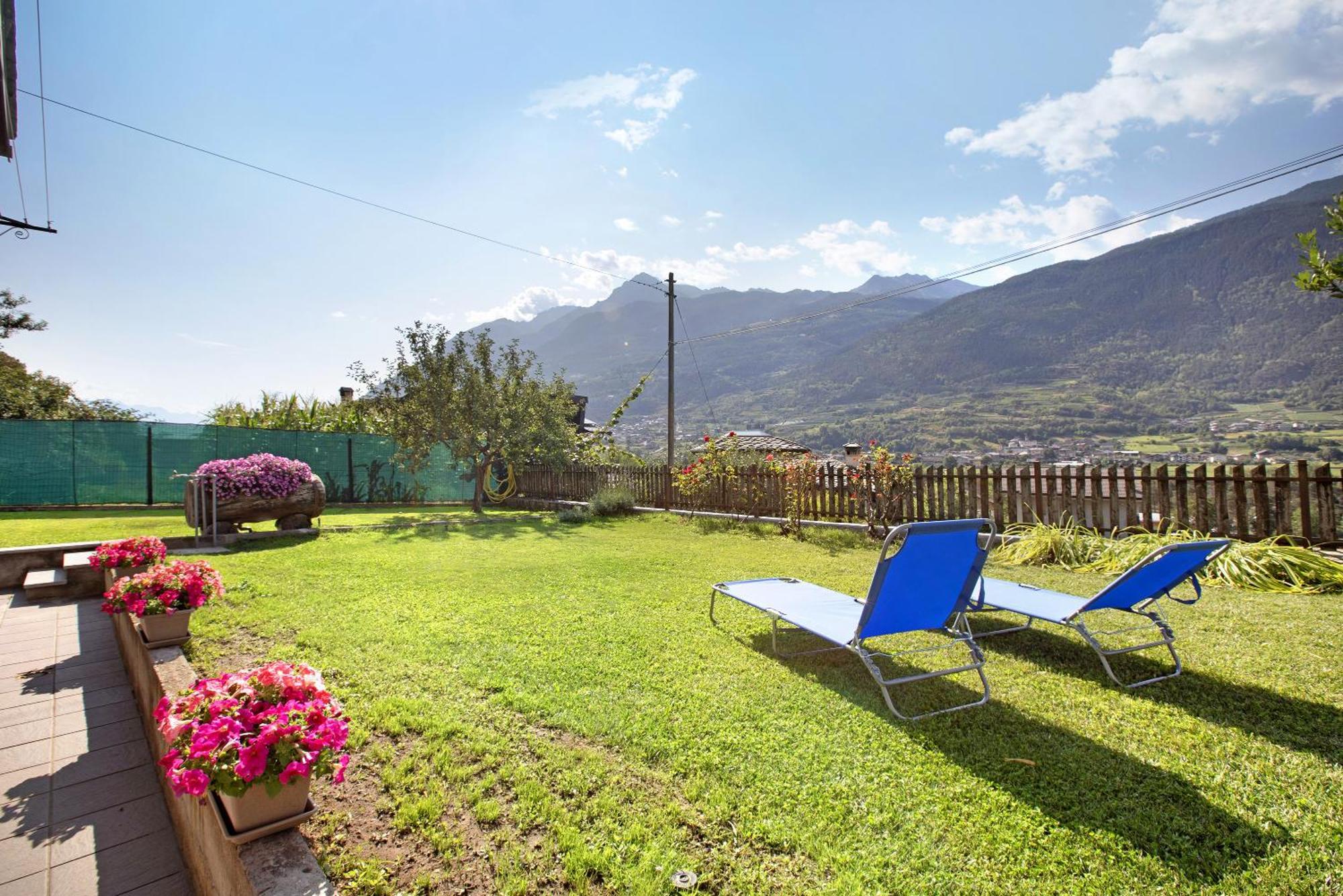 Casa Sabrina - Appartamento Blu Aosta Kültér fotó